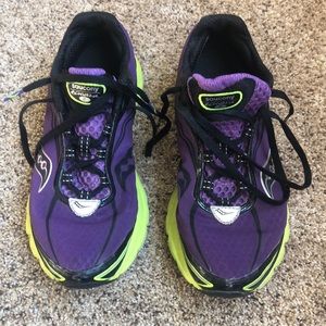 Saucony tinvara 2 purple and yellow 9.5 shoes
